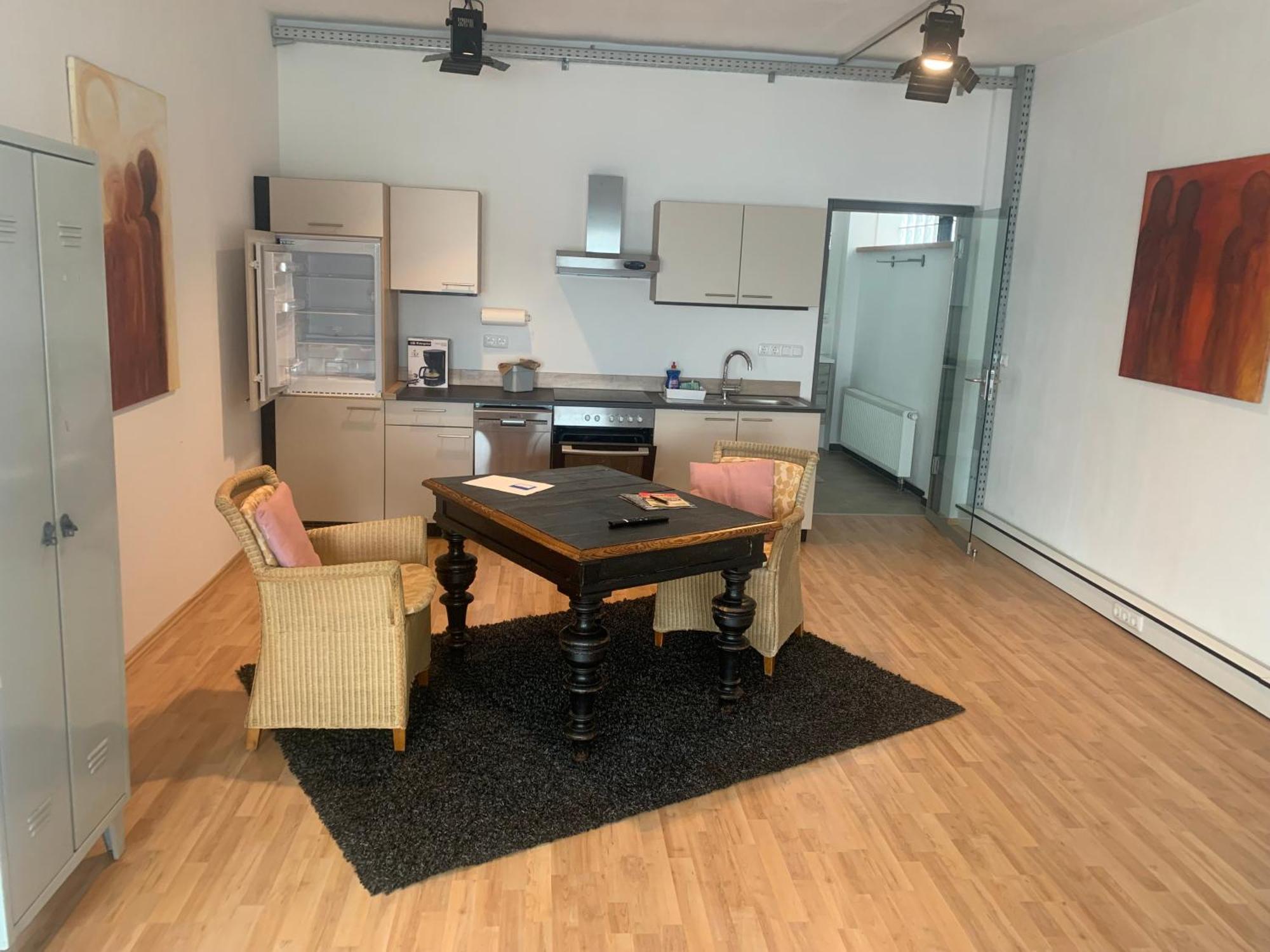 40 Qm Grosse Studiowohnung Zentral Gelegen In Гросс-Умштадт Экстерьер фото